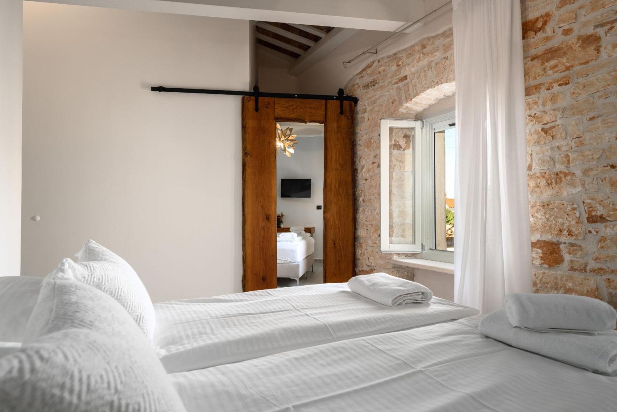 Della Croce Bed&Breakfast Svetvinčenat Exterior foto